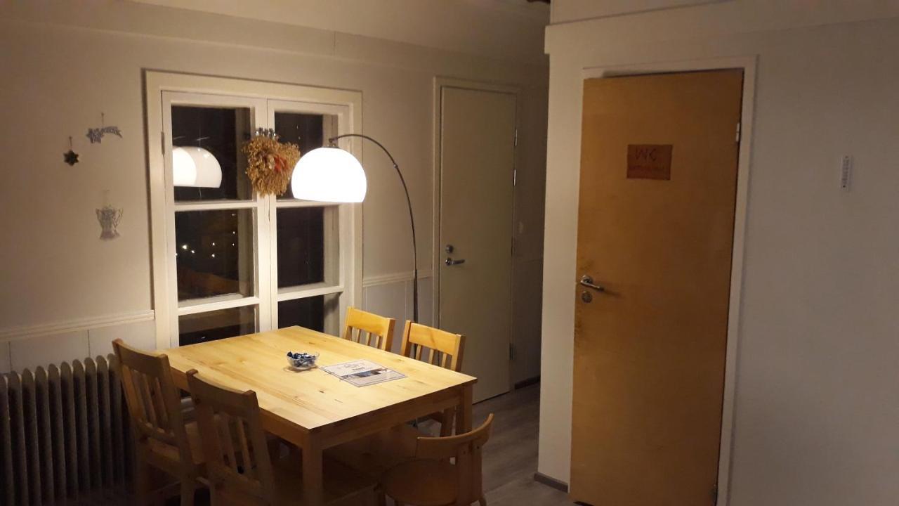 מלון רובניימי Lauri Historical Log House Manor מראה חיצוני תמונה