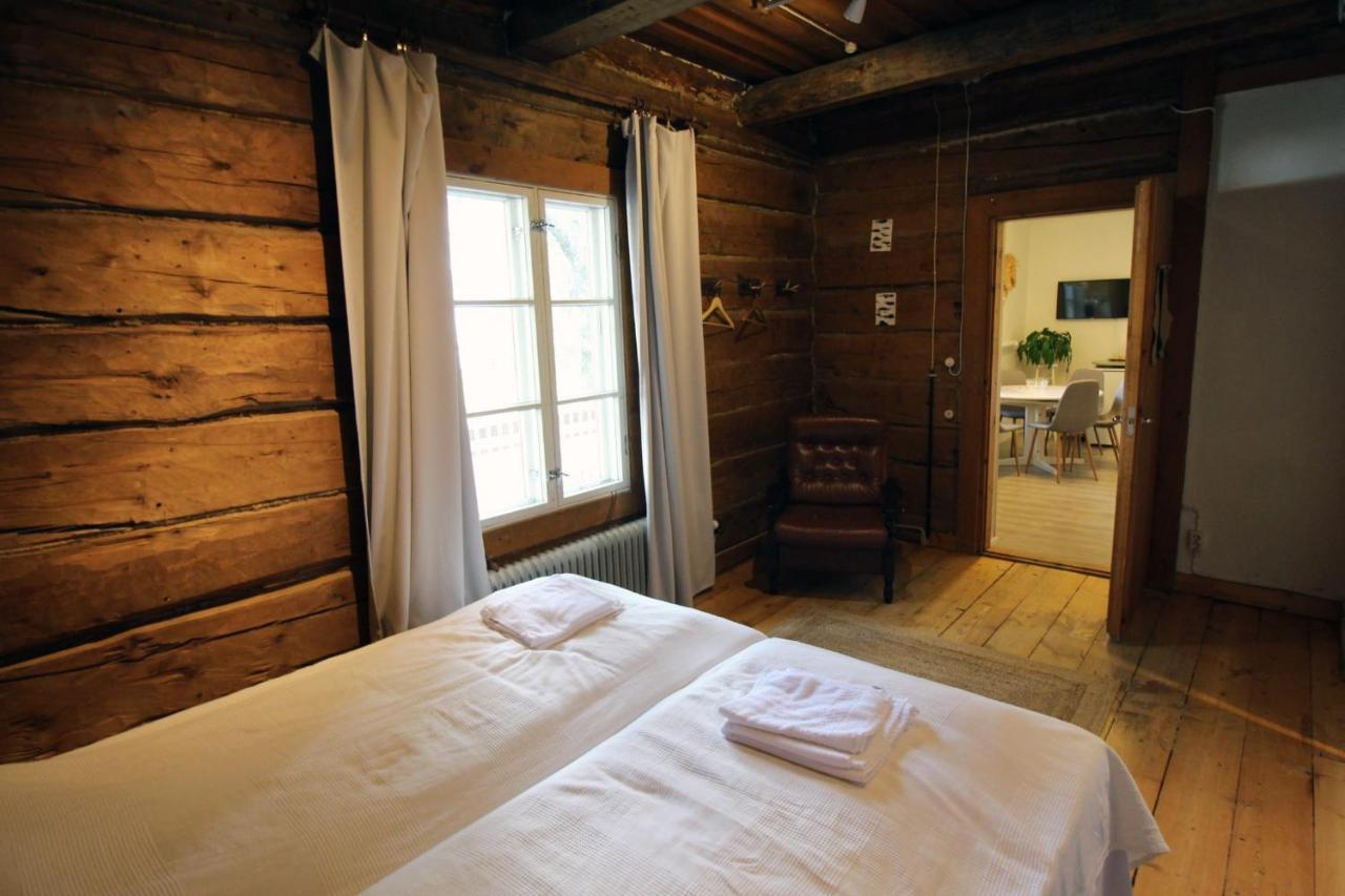 מלון רובניימי Lauri Historical Log House Manor מראה חיצוני תמונה